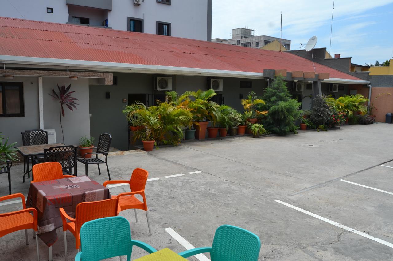 Green Lodge Kinshasa Bagian luar foto
